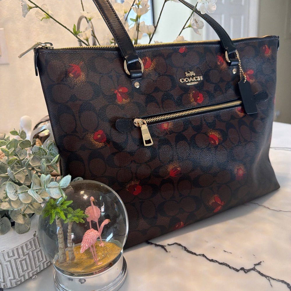 Coach Black and Brown Tote with Red Accents - Picture 7 of 15